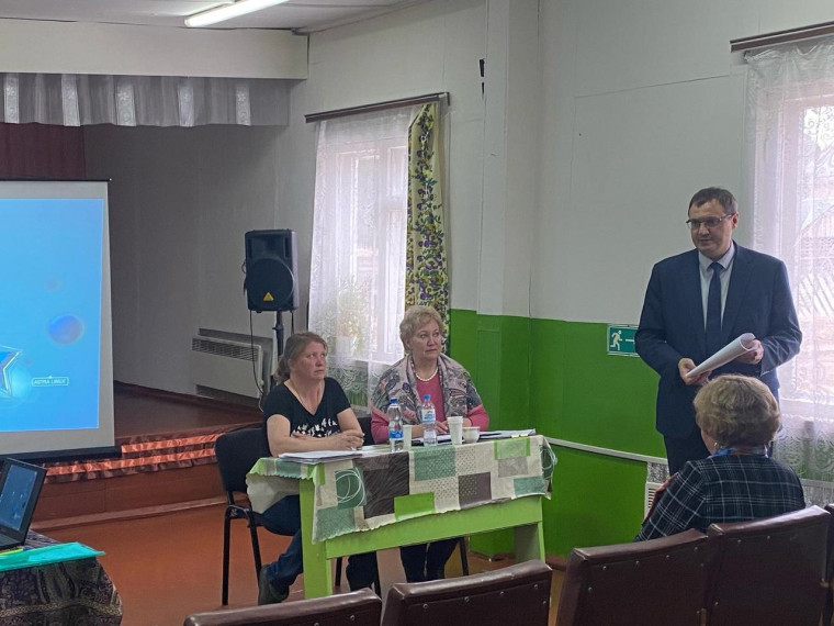 Продолжаются встречи с жителями района. Вчера встречи прошли в пст.Шэръяг и д.Жежим.. Продолжаются встречи с жителями района. Вчера встречи прошли в пст.Шэръяг и д.Жежим..