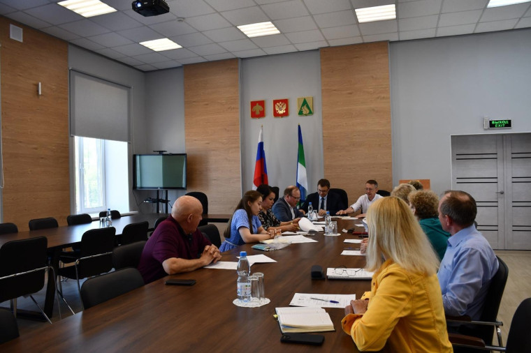 Руководство района приняло участие в заседании Усть-Куломского представительства МОД «Коми войтыр». Руководство района приняло участие в заседании Усть-Куломского представительства МОД «Коми войтыр».