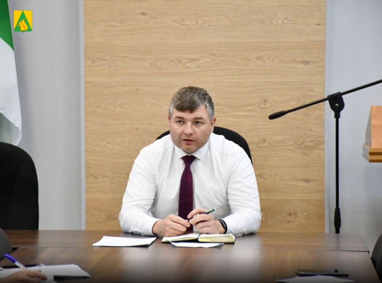 Совещание с представителями подведомственных муниципальных учреждений, ответственных за подготовку к предстоящему отопительному периоду. Совещание с представителями подведомственных муниципальных учреждений, ответственных за подготовку к предстоящему отопительному периоду.