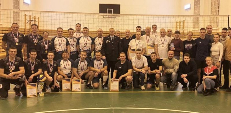 Спортивный зал ОМВД России по Усть-Куломскому району принял гостей межрайонного турнира по волейболу. Спортивный зал ОМВД России по Усть-Куломскому району принял гостей межрайонного турнира по волейболу.
