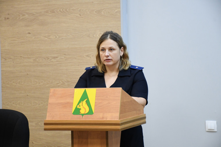 Более 9 миллионов рублей жители Усть-Куломского района отдали мошенниками за текущий год. Более 9 миллионов рублей жители Усть-Куломского района отдали мошенниками за текущий год.