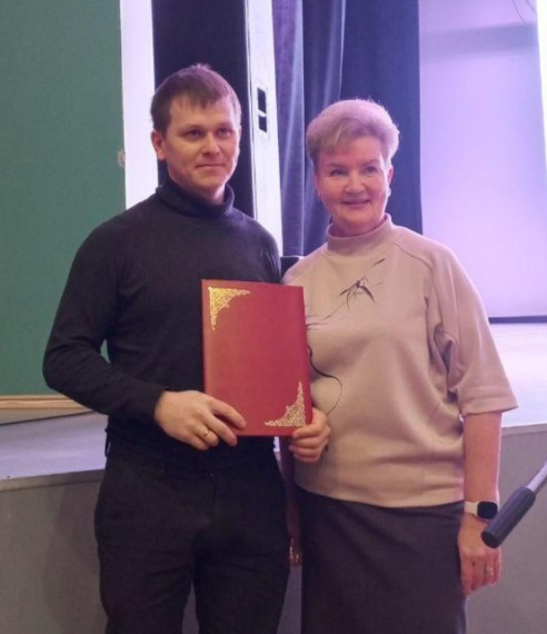 На совещании работников МБУК «Усть-Куломская ЦКС» подвели итоги работы за 2024 год. На совещании работников МБУК «Усть-Куломская ЦКС» подвели итоги работы за 2024 год.
